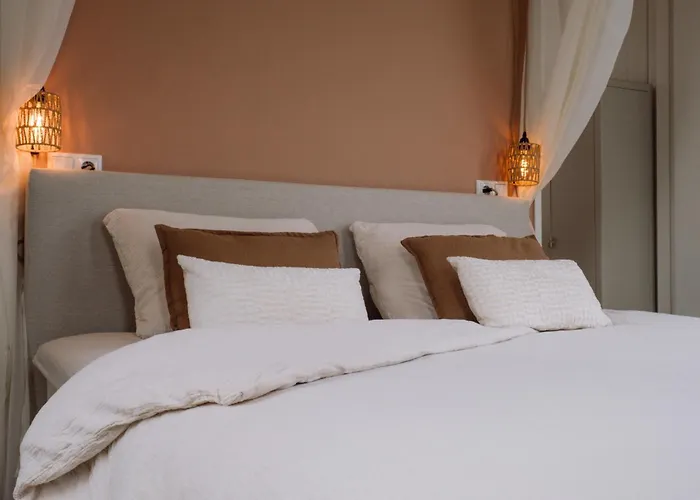 Retreatboat Ibiza 住宿加早餐酒店 Lith